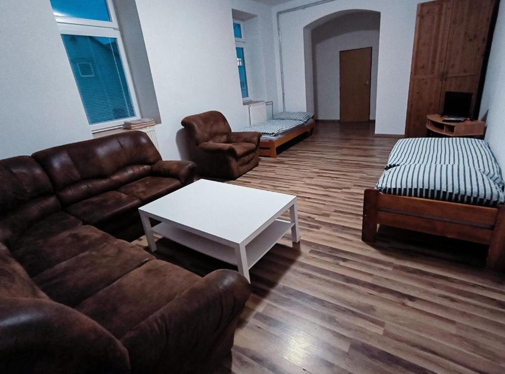 Ústí nad Labem Apartmany Prazska מראה חיצוני תמונה